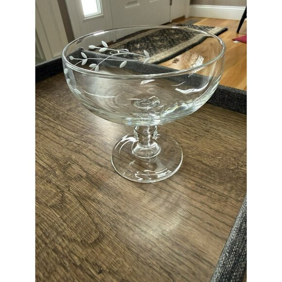 Princess House | Vintage Etched Heritage Dessert-Footed Glass - Picture 3 of 8